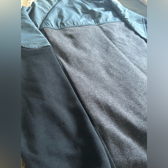 RVCA- Advanced Hooded Full Zip Jacket (Blue/Black) - Size XL - Picture 5 of 14